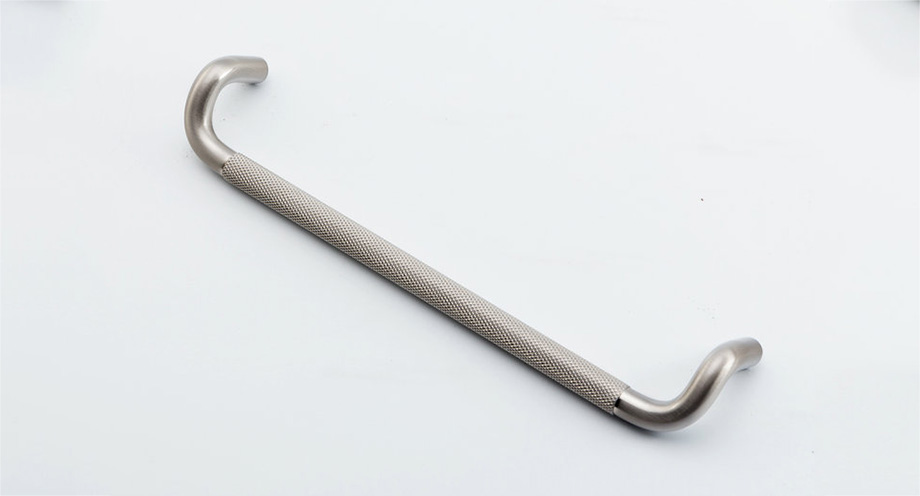 Brass Double bend knurled handle A048