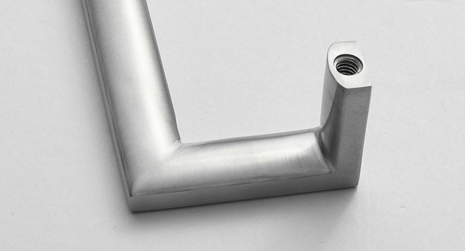 Solid Flat Arc L Handle